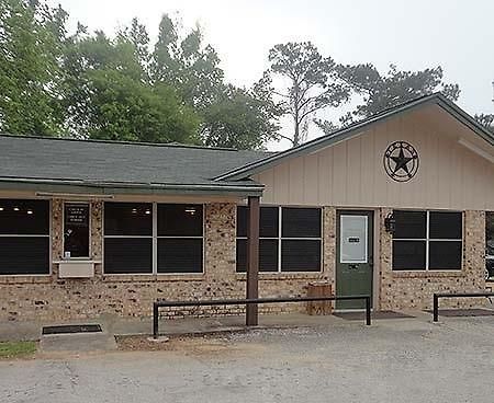 Garden Inn And Suites Silsbee Exterior photo